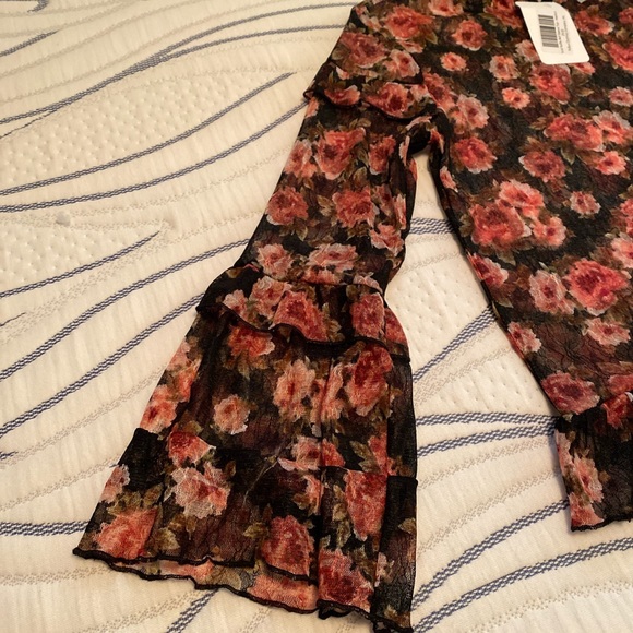 Color Threads Top - Picture 4 of 4